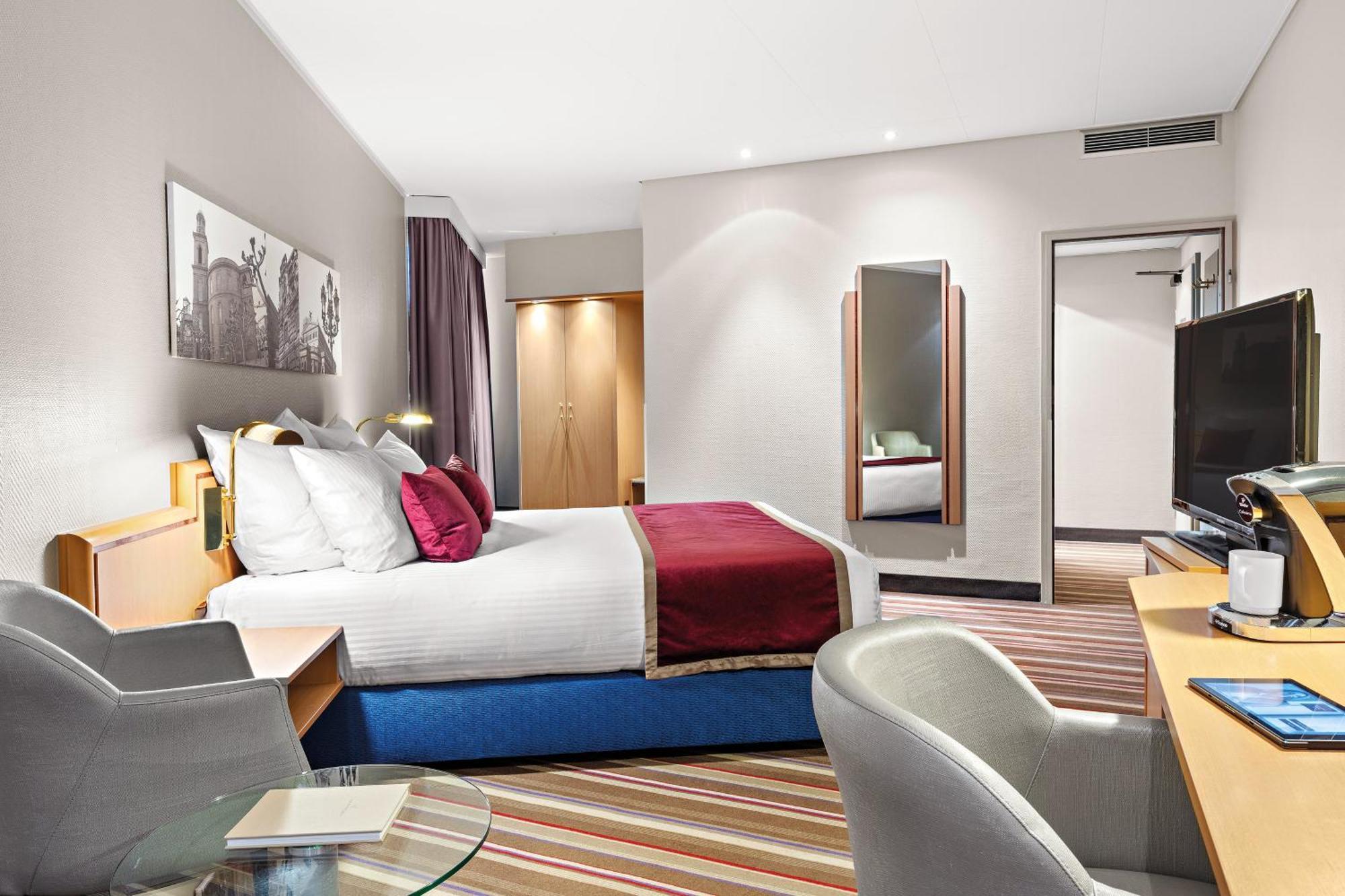 Leonardo Royal Hotel Frankfurt Fráncfort del Meno Exterior foto